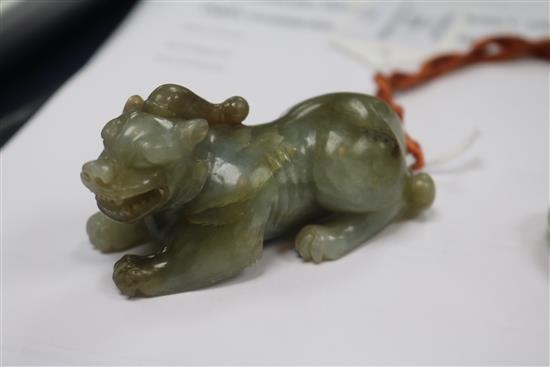 Two Chinese jade carvings of beasts